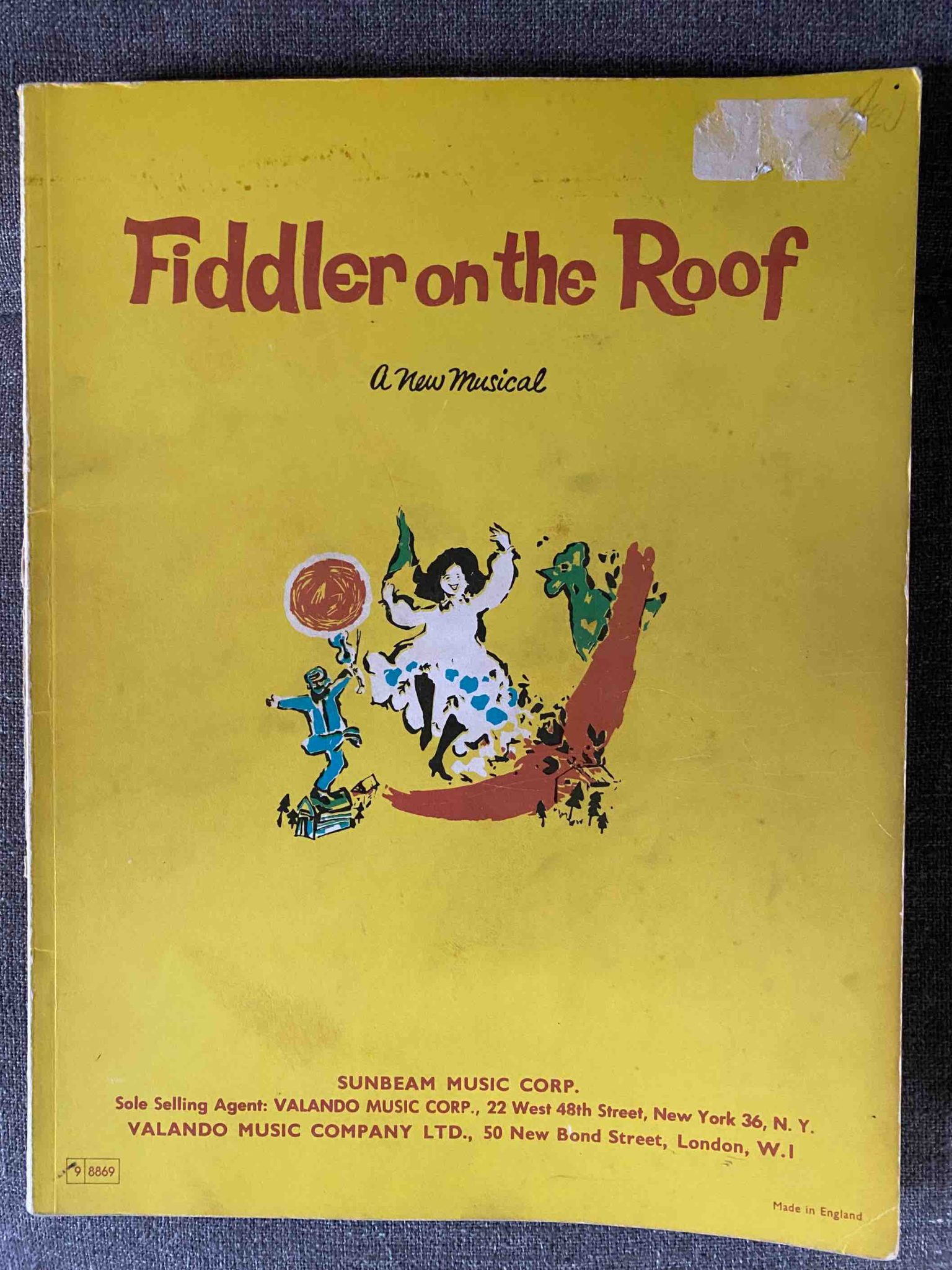 FIDDLER ON THE ROOF by Joseph Stein, Jerry Bock and Sheldon Harnick - VOCAL SCORE